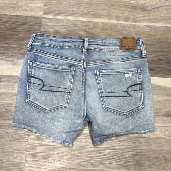 American Eagle Outfitters midi Light Blue Distressed Jean Shorts size 4 - Picture 8 of 8